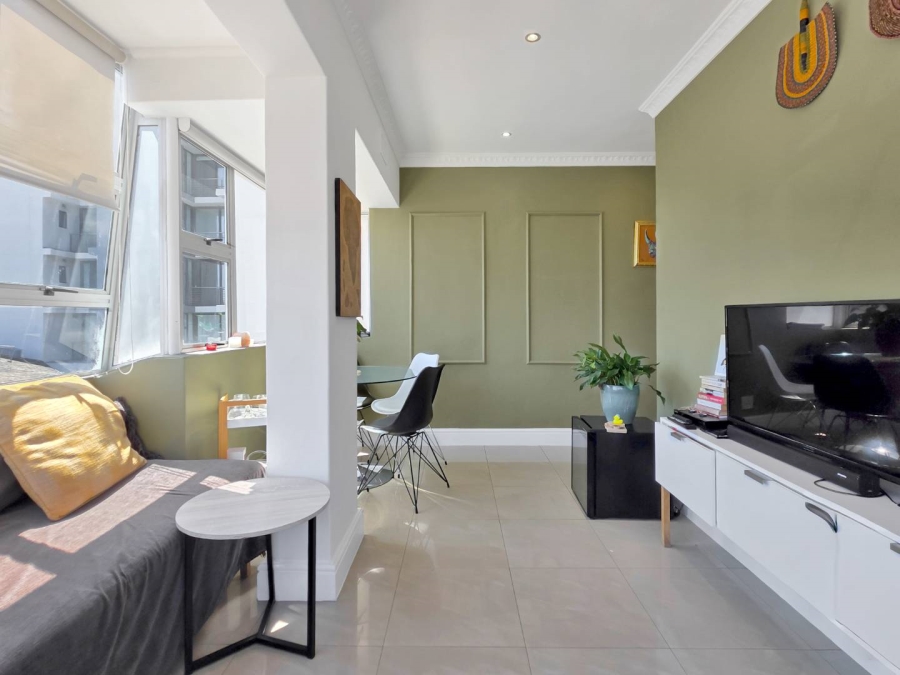 To Let 2 Bedroom Property for Rent in Sea Point Western Cape